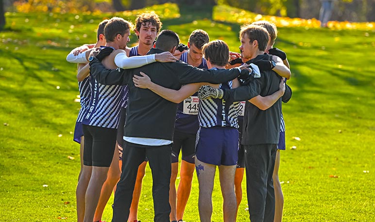 Western Mustangs men’s cross country team