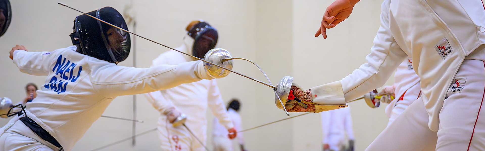 Western Mustangs fencer