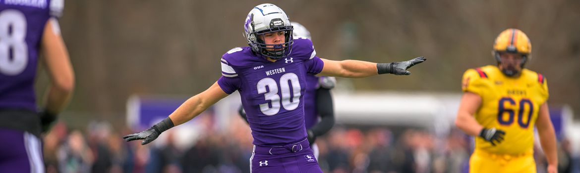 Schulich medical student and Mustangs Football defensive back Jackson Findlay is a rising star in the lab and on the field, thanks to donor support.