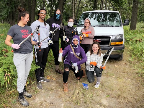 During graduate studies at Western, Vanessa was a teaching assistant for a community-based course taking place at Walpole First Nation (Bkjewangong Territory). Students were supporting the community by doing invasive species control.